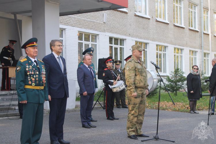 Командир северского соединения поздравил кадет  с принятием присяги