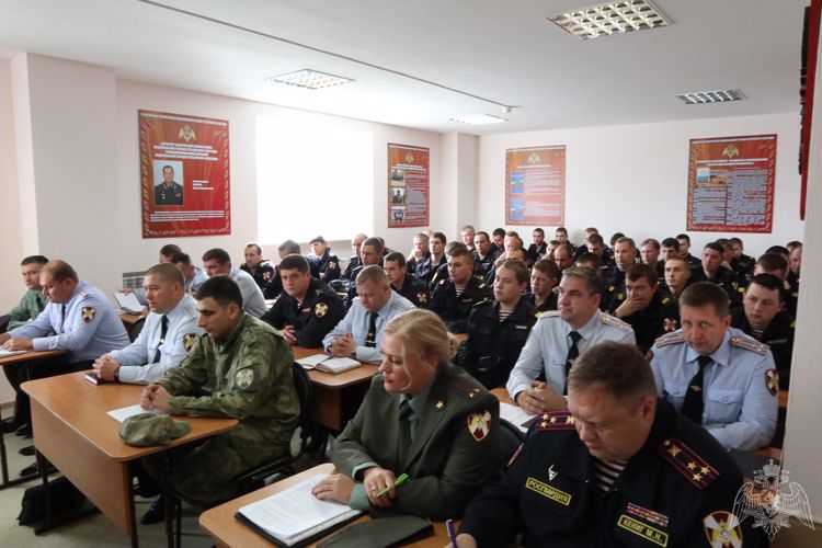 Начальник Управления Росгвардии по Томской области ответил на вопросы сотрудников подразделения вневедомственной охраны