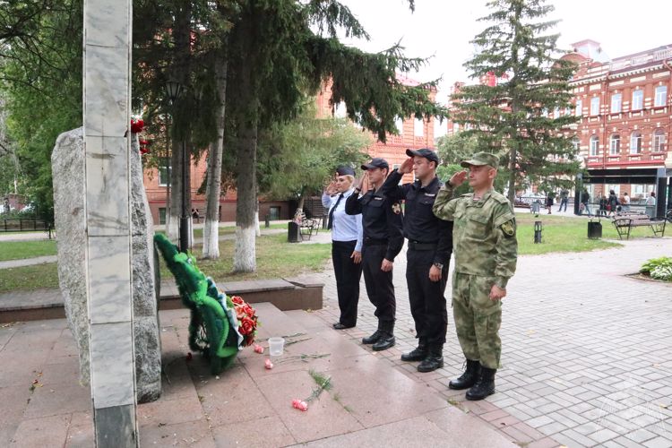 Томские росгвардейцы почтили память жертв Беслана