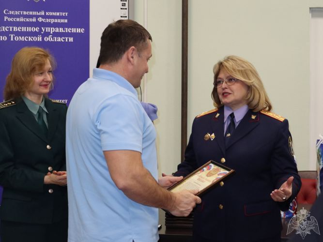 В Томске пресс-службы силовых структур чествовали журналистов