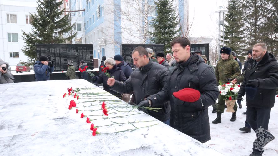 В Томске прошел митинг, посвященный 25-ой годовщине начала контртеррористической операции на Северном Кавказе