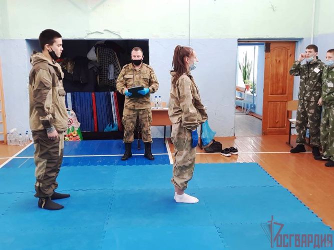 В Томской области военнослужащие Росгвардии приняли участие в проведении межмуниципального конкурса «Юные профессионалы»