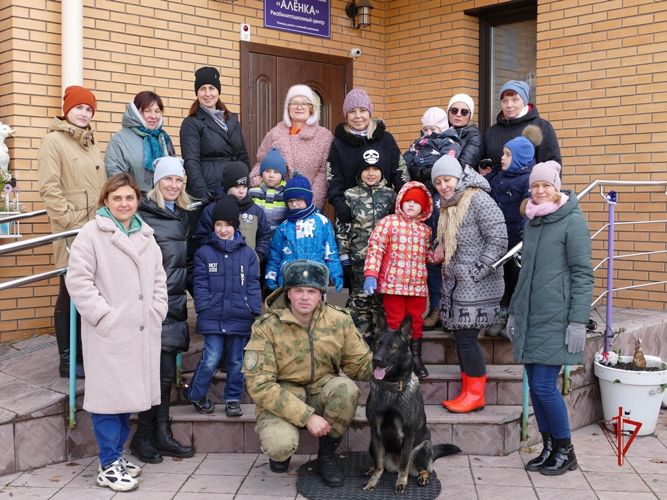 Росгвардия в Томске подарила праздник подопечным детского благотворительного фонда (видео) 