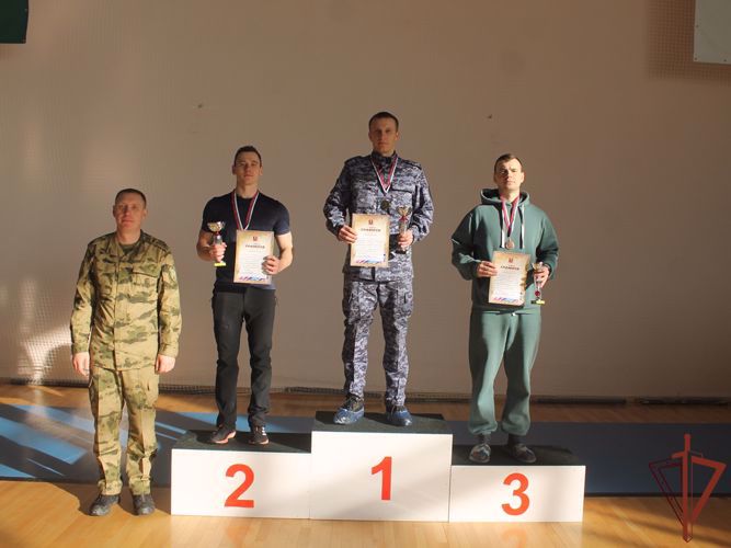 Чемпионат Сибирского округа Росгвардии по зимнему офицерскому троеборью состоялся в Томской области