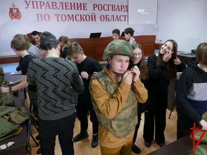Росгвардия Томской области открыла двери для лицеистов