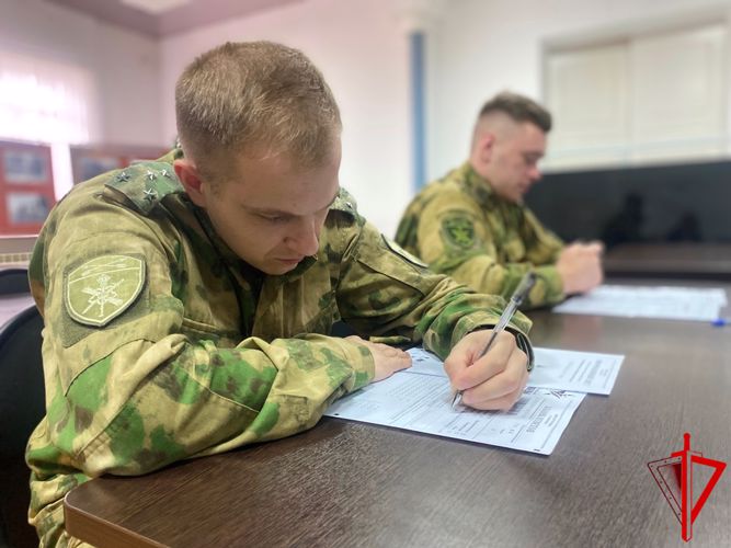 Томские росгвардейцы написали «Диктант Победы» (видео)