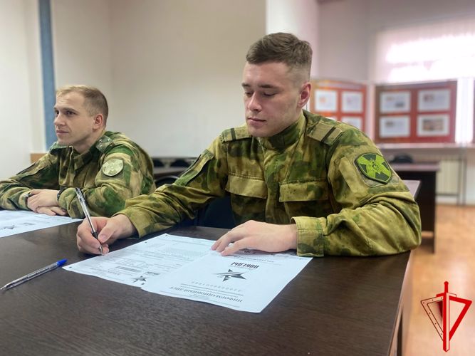 Томские росгвардейцы написали «Диктант Победы» (видео)