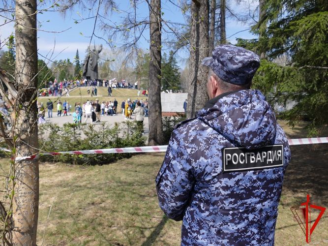 Росгвардия обеспечила безопасность празднования Дня Победы в Томской области