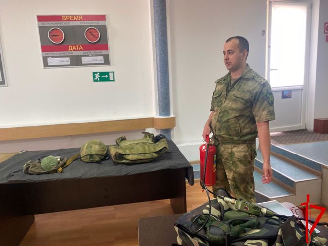 Гвардейская смена побывала в гостях у томского управления Росгвардии