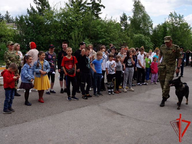 Томские росгвардейцы присоединились к международной патриотической акции «Сад памяти» (видео)