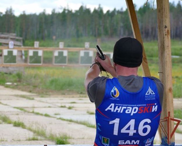 Томские росгвардейцы завоевали «золото» на чемпионате Сибирского округа Росгвардии по служебному биатлону (видео)