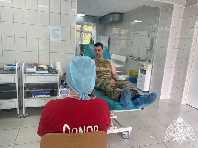 Росгвардейцы в Томске приняли участие в донорской акции «От сердца к сердцу» (видео)