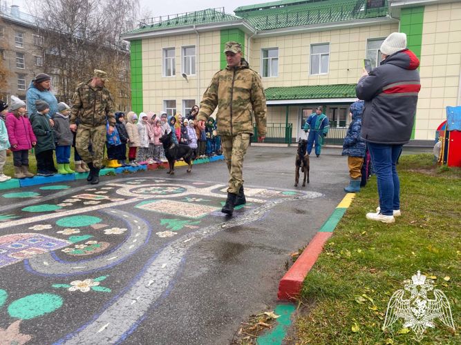 Росгвардейцы встретились с томскими дошколятами (видео)
