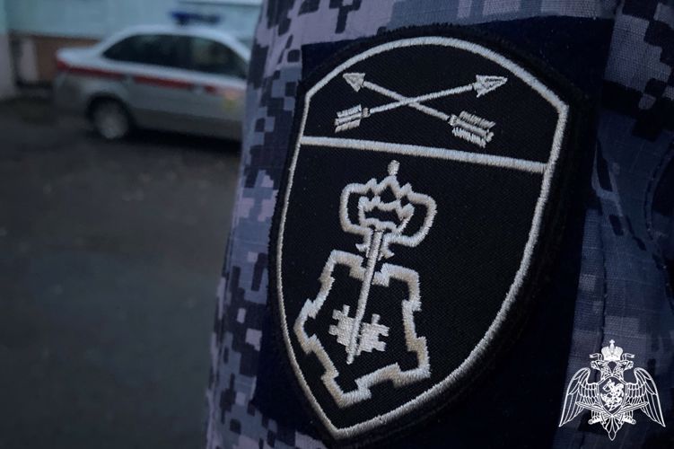 Росгвардейцы задержали похитителей одежды из томского гипермаркета (видео)