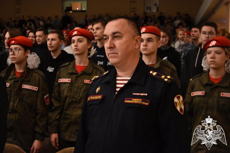 В Томской области в честь 71-летия вневедомственной охраны выступил ансамбль песни и пляски Сибирского округа войск национальной гвардии (видео)