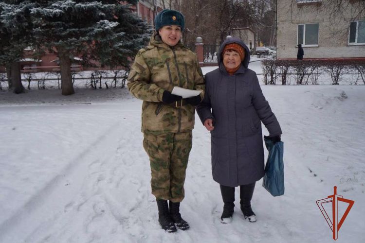 Росгвардейцы в Томской области рассказали, как не попасться на уловки мошенников (видео)