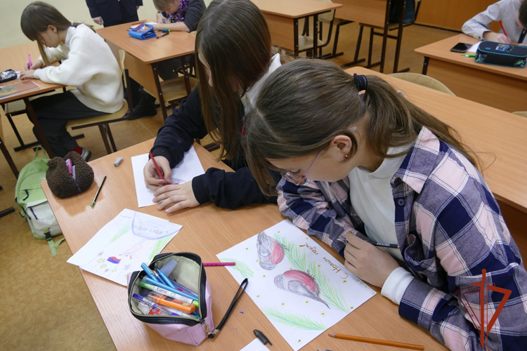 Юные патриоты из Томска поддержали сотрудников спецподразделений Росгвардии (видео)