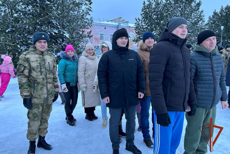 Росгвардейцы в Томской области провели семейный праздник 