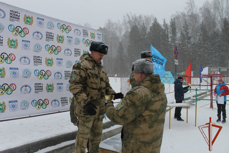 Победителями чемпионата Сибирского округа по зимнему офицерскому троеборью стали росгвардейцы из Томской области (видео)