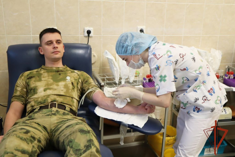 Военнослужащие Северского соединения Росгвардии присоединились к донорской акции