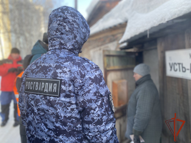 Росгвардия и МЧС провели профилактический рейд «За безопасность вместе» в Томске (видео)