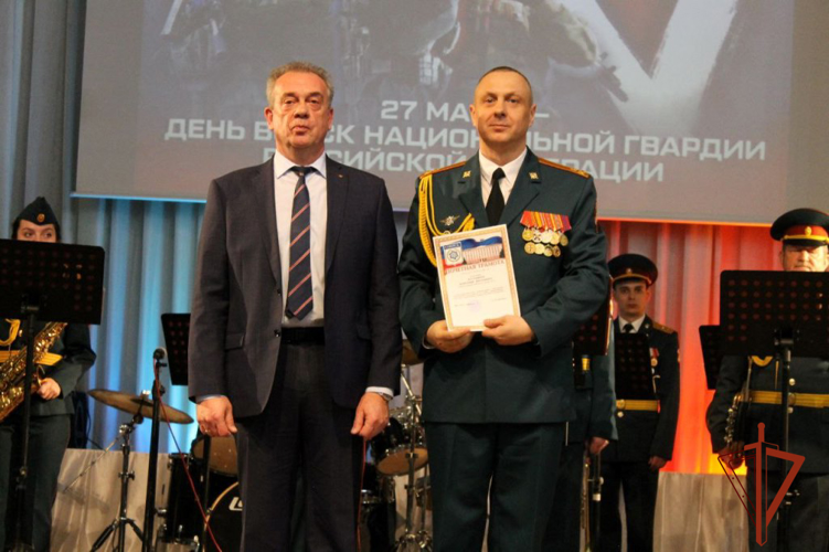 Торжественное собрание по случаю Дня войск национальной гвардии состоялось в Северском соединении Росгвардии