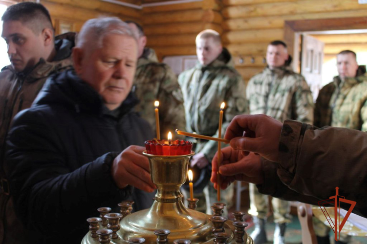 Торжественное собрание по случаю Дня войск национальной гвардии состоялось в Северском соединении Росгвардии