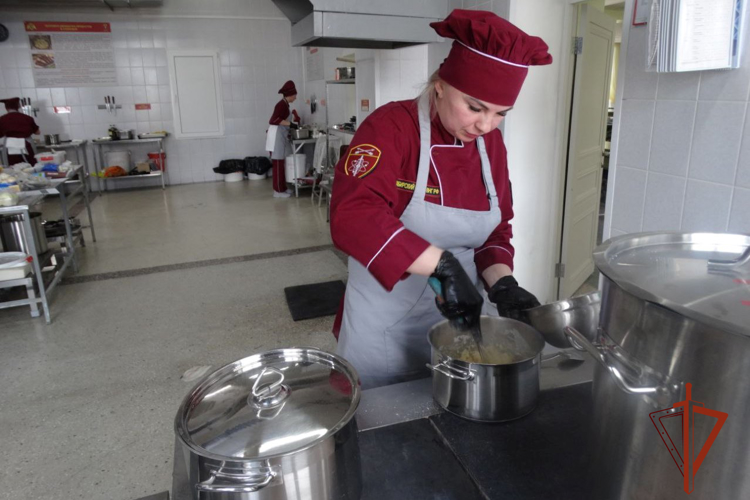Специалисты продовольственной службы северского соединения признаны лучшими в Сибирском округе Росгвардии