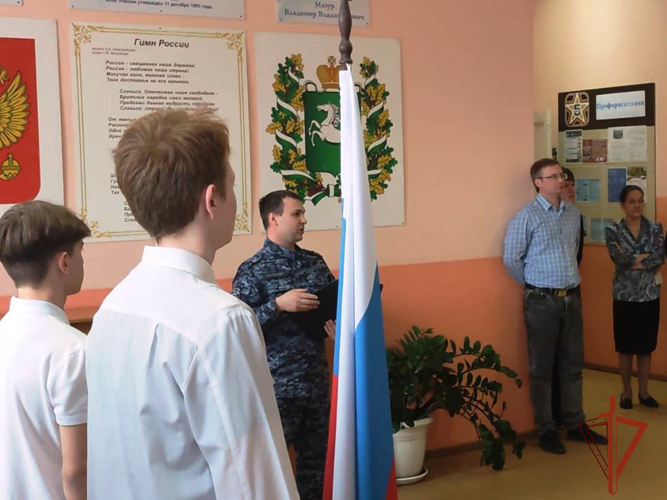 Росгвардейцы Томской области проводят занятия «Эстафеты Победы»