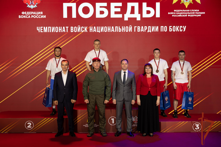 Росгвардейцы из Томской области стали победителями чемпионата Росгвардии по боксу (видео)