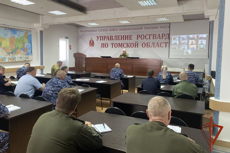 В Управлении Росгвардии по Томской области состоялся учебно-методический сбор с руководителями групп военно-политической подготовки
