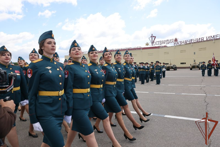 Директор Росгвардии генерал армии Виктор Золотов принял участие в торжественных мероприятиях, посвященных 100-летию дивизии имени Ф.Э. Дзержинского