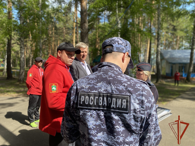 Готовность детских лагерей проверяют сотрудники Росгвардии в Томской области