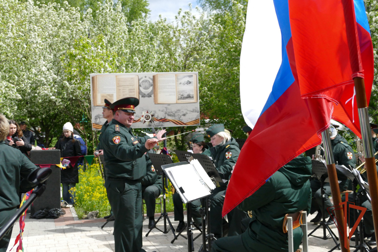 Росгвардия в Томске подарила праздник подшефному детскому дому