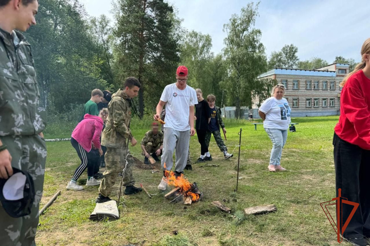Росгвардейцы помогают школьникам Томской области подготовиться к окружному этапу «Зарницы 2.0» 