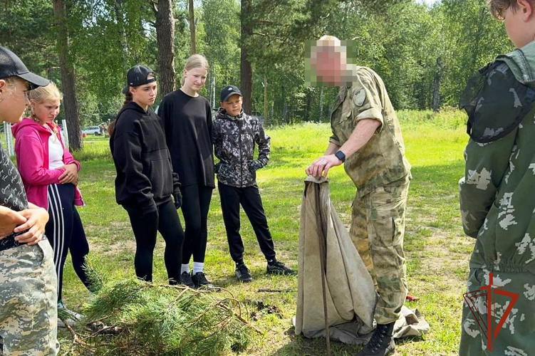 Росгвардейцы помогают школьникам Томской области подготовиться к окружному этапу «Зарницы 2.0» 
