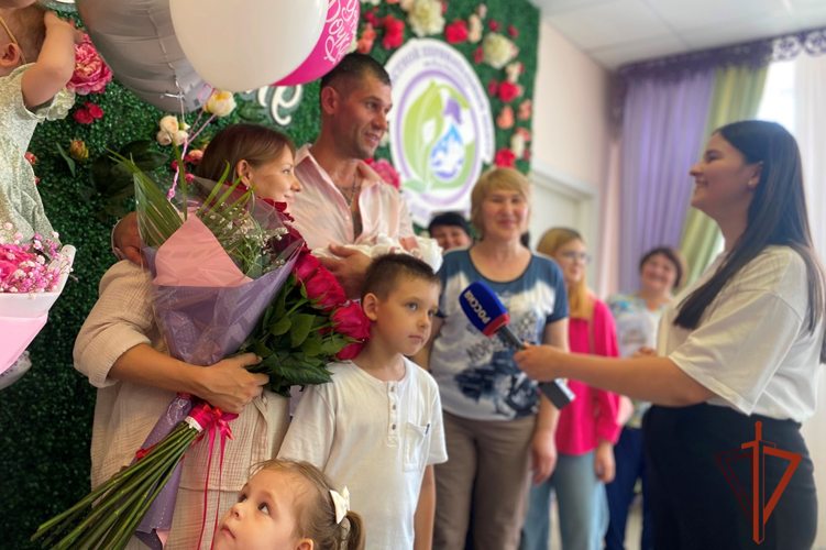 Выписка «юбилейного» малыша Томской области прошла под музыку Росгвардии  (видео)