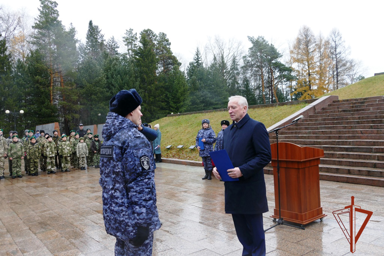 72-ю годовщину со дня образования подразделения вневедомственной охраны Росгвардии отметили в Лагерном саду Томска 
