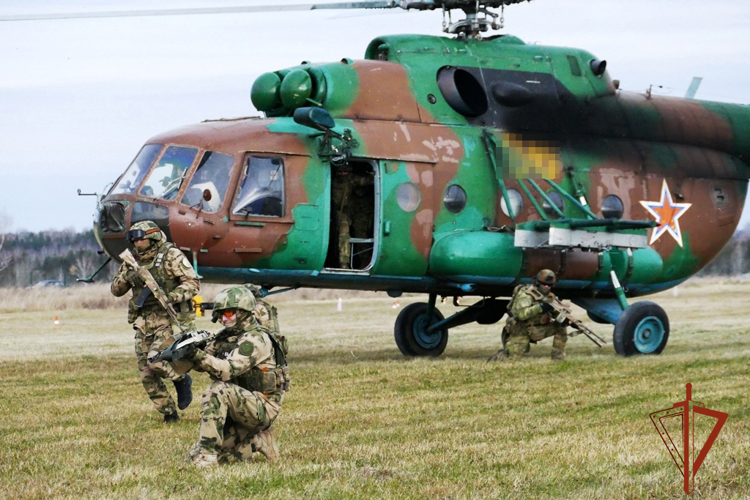 Полевой выход роты спецназа «Рысь» Северского соединения Росгвардии проходит в Томской области (Рубрика «Всегда на страже»)