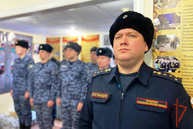 В Томске сотрудники Росгвардии торжественно приняли присягу в преддверии дней воинской славы (видео)