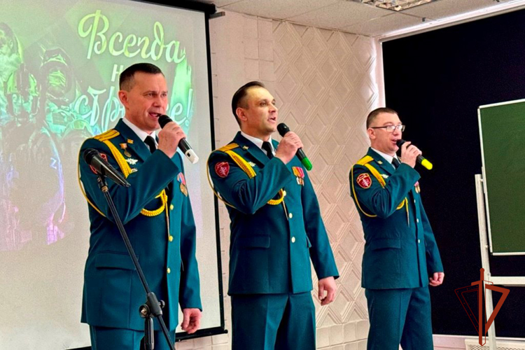 Росгвардия проводит мероприятия с подрастающим поколением ко Дню защитника Отечества в Томской области (видео)