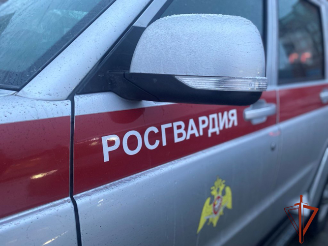 В Томске росгвардейцы задержали нарушителя общественного порядка в церкви 