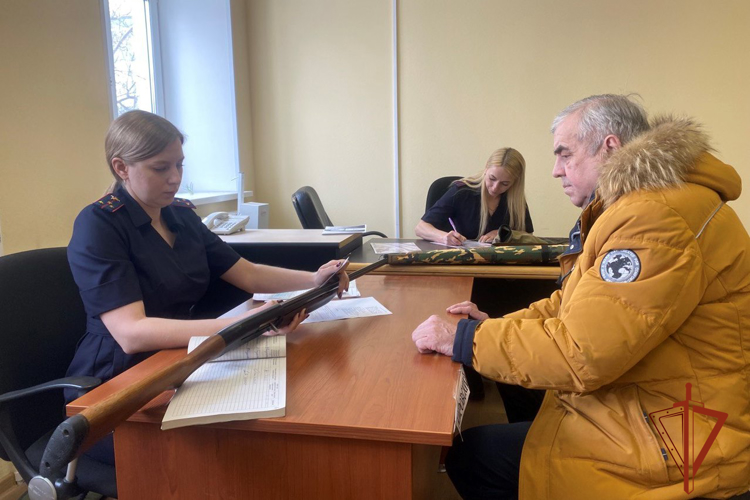 Росгвардия напоминает, что жители Томской области могут сдать оружие за вознаграждение