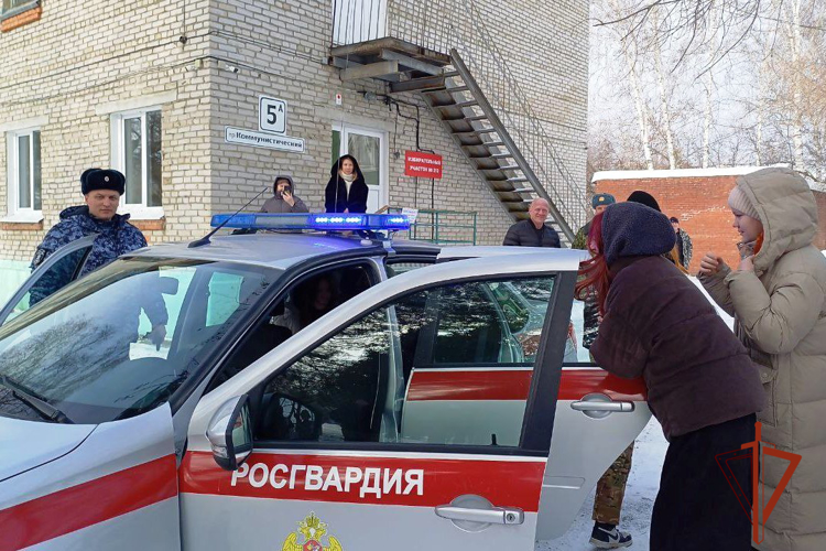 Росгвардия проводит профориентационную работу с подрастающим поколением в Томской области