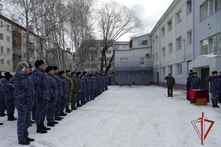 Торжественный митинг, посвященный Дню войск национальной гвардии Российской Федерации, состоялся в Управлении Росгвардии по Томской области