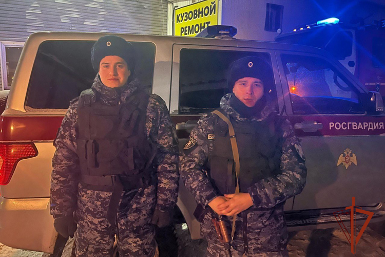 В Томске росгвардейцы оперативно среагировали на возгорание в гараже 
