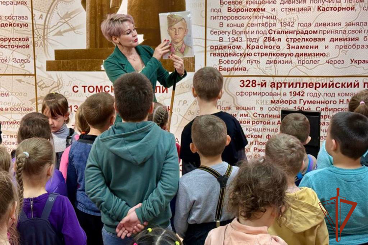 График экскурсий в соединении Росгвардии в Томской области расписан на несколько месяцев вперед