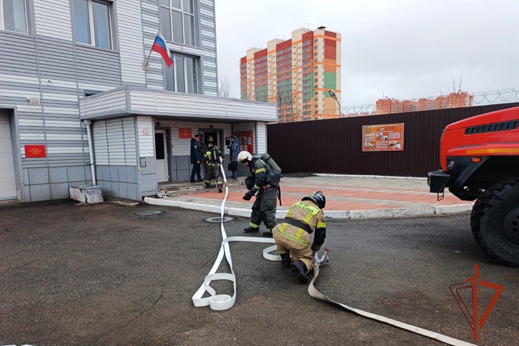 Межведомственное пожарно-тактическое учение Росгвардии и МЧС прошло в Томске