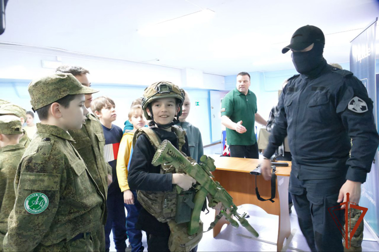 Росгвардия поддержала участников муниципального этапа военно-патриотической игры «Зарница 2.0» в Томске