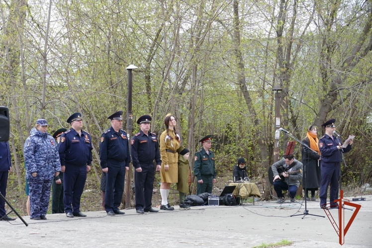 «Парад у дома ветерана» провела Росгвардия в честь 80-летия Великой Победы в Томске (видео)
